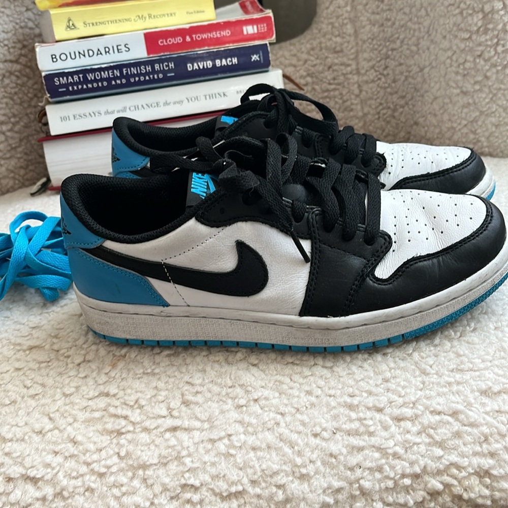 Nike Black and Blue Sneakers with Dynamic Design